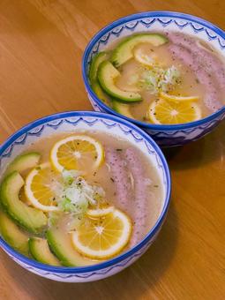 レモン香るアボカド創作ラーメン 食べ物,料理,グルメの写真素材