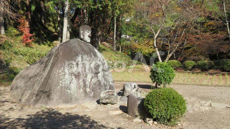 諏訪大社　下社　春宮　隣接の万治の石仏 諏訪大社,下社,春宮の写真素材
