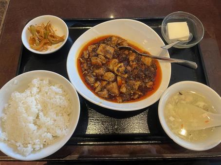 麻婆豆腐定食 麻婆豆腐定食 麻婆豆腐,マーボー,豆腐の写真素材