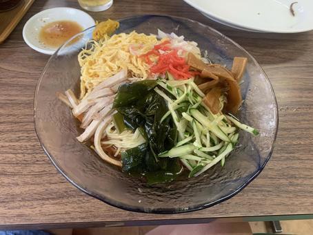 冷やし中華 冷やし中華 冷やし中華,冷麺,食堂の写真素材
