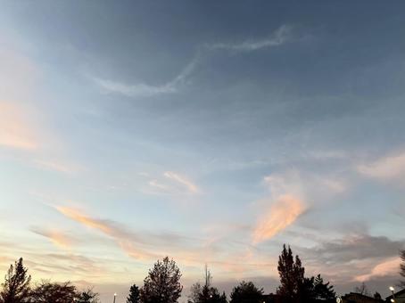 夕暮れ間近 夕焼け,空,グラデーションの写真素材