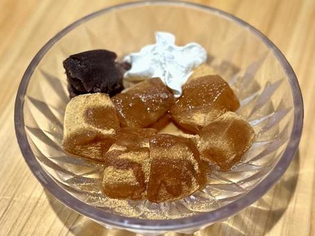 黒糖わらび餅 黒糖わらび餅居酒屋,黒糖,わらび餅の写真素材