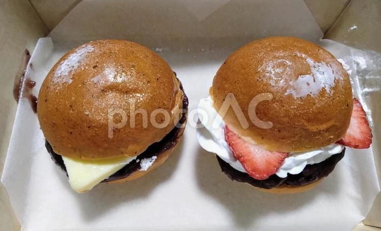 パン　あんバター　いちごあん パン,菓子パン,あんバターの写真素材