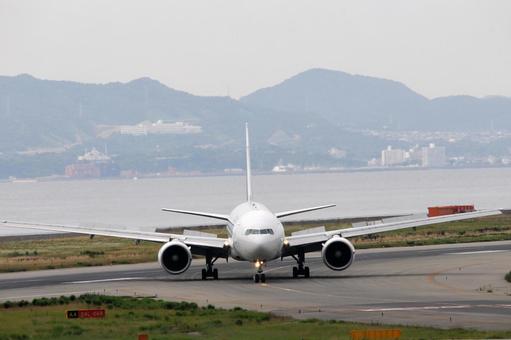 飛行機 飛行機 旅客機,航空機,フライトの写真素材