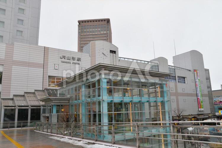 山形新幹線　山形駅　04 400系,スピード,フォルムの写真素材