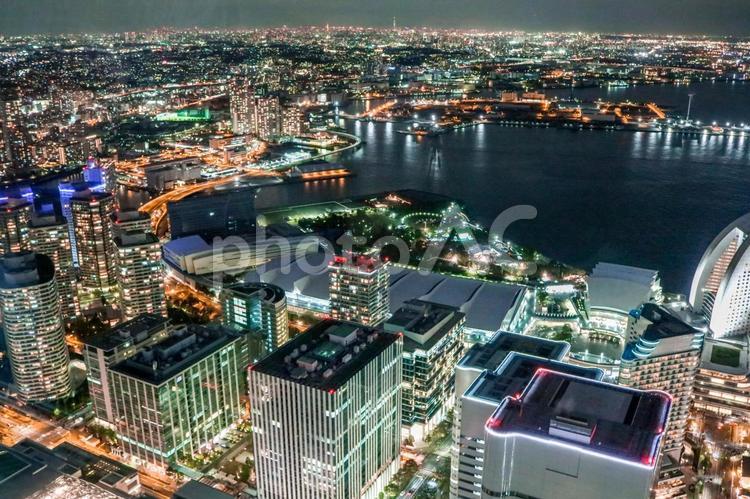 みなとみらいの夜景 都市風景,夜景,みなとみらいの写真素材