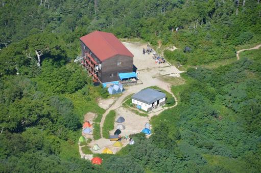 上から見た剱岳・早月小屋 上から見た剱岳・早月小屋 早月小屋,山小屋,テント場の写真素材