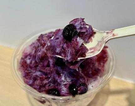 ブルーベリーのかき氷 氷菓子,風物詩,シロップの写真素材