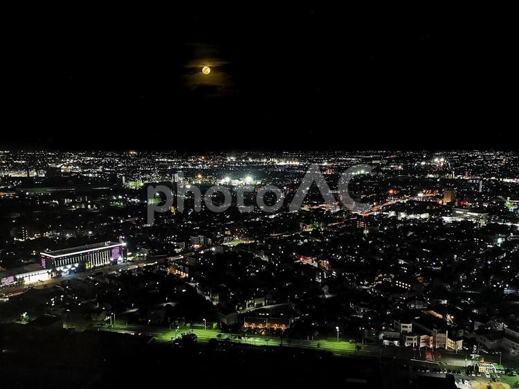 展望室からの新潟市の夜景 夜景,眺望,befcoばかうけ展望室の写真素材