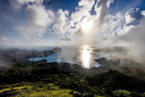 小笠原諸島・父島 傘山展望台から望む絶景 小笠原諸島・父島 傘山展望台から望む絶景 父島,小笠原諸島,傘山の写真素材