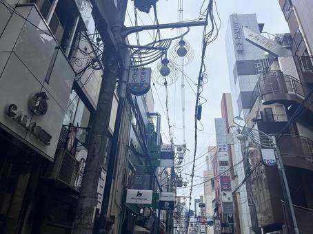 ごみごみした街2 ごみごみした街2 街並み,風景,ダークの写真素材