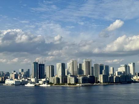 レインボーブリッジから見た晴海の風景 レインボーブリッジから見た晴海の風景 東京湾,晴海,高層ビルの写真素材