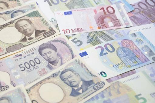 ユーロ 日本円 ユーロ 日本円 ユーロ,日本円,紙幣の写真素材