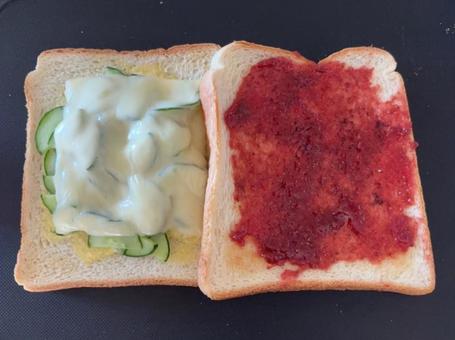 Photo, lunch, strawberry jam, cucumber pickled in rice bran, 