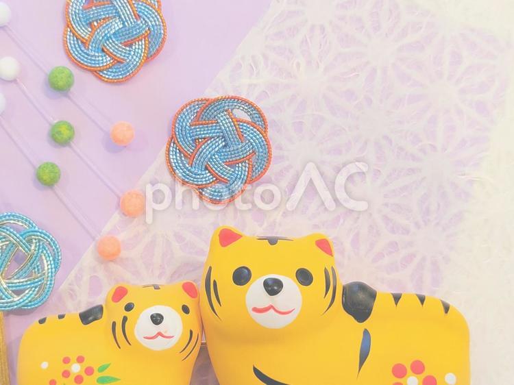 年賀状　お正月イメージとらの親子 年賀状,お正月,寅年の写真素材