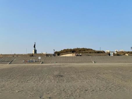 鵠沼海岸 平和の像方面 鵠沼海岸 平和の像方面 鵠沼海岸,砂浜,平和の像の写真素材