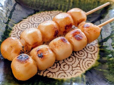 醤油だんご（アップ） だんご,和菓子,おやつの写真素材