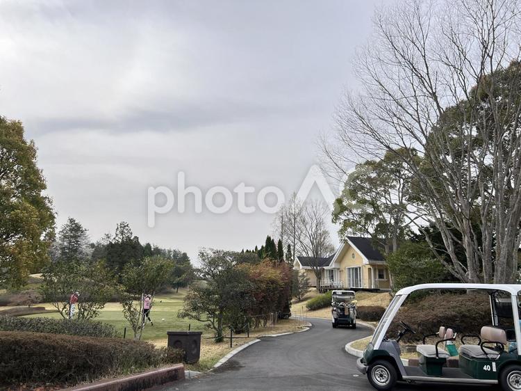 ゴルフ日和のひとコマ ゴルフ,ゴルフ場,カートの写真素材