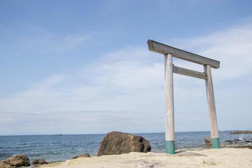 つぶてヶ浦 つぶてヶ浦 つぶてヶ浦,つぶて浦,鳥居の写真素材