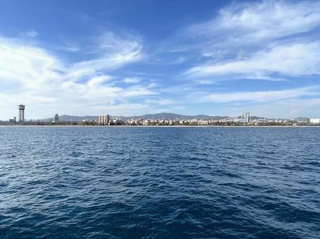 地中海から見たバルセロナ市街 バルセロナ,スペイン,カタルーニャの写真素材