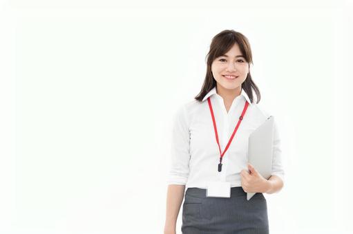 ビジネスウーマン ノートパソコン ビジネスウーマン ノートパソコンの写真