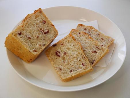 クランベリー食パン クランベリー食パン クランベリーパン,手作りパン,パン作りの写真素材