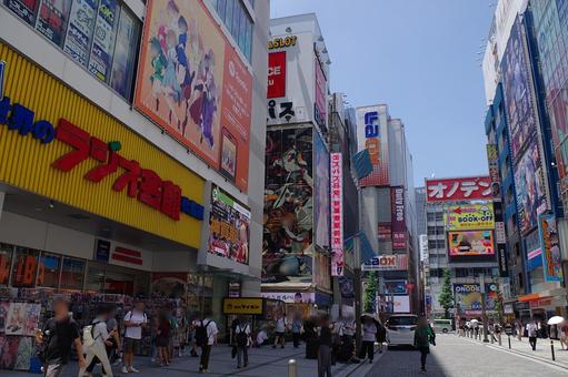 秋葉原2025夏 電気街口前 秋葉原2025夏 電気街口前の写真