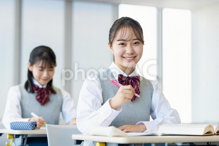 授業中の高校生 高校生,女子高生,授業の写真素材