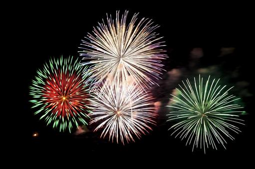 打ち上げ花火4（田原市） 花火,打上げ花火,花火素材の写真素材