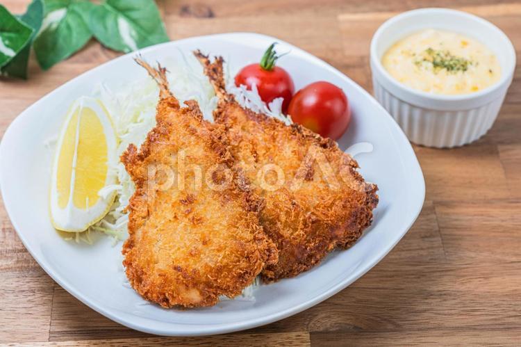 お皿に盛り付けたアジフライ アジフライ,魚料理,フライの写真素材