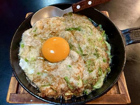 山芋鉄板焼き 山芋鉄板焼き 山芋,やまいも,ヤマイモの写真素材