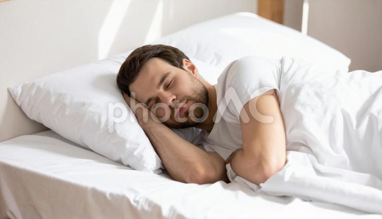 睡眠中の西洋人男性02 睡眠中,男性,寝ているの写真素材