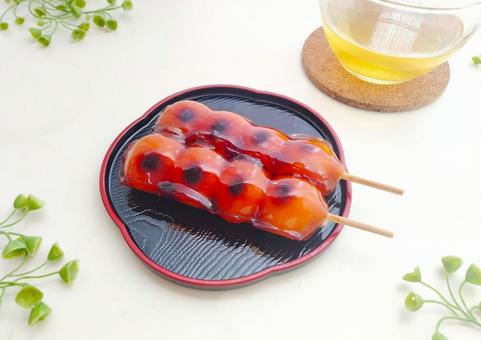 みたらし団子とお茶 みたらし団子,串団子,和菓子の写真素材