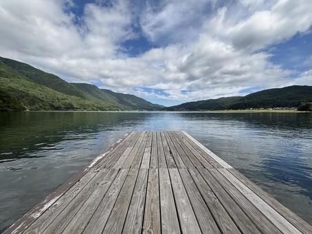 湖畔のキャンプ場 木崎湖 桟橋 湖畔のキャンプ場 木崎湖 桟橋 湖畔,キャンプ場,木崎湖の写真素材