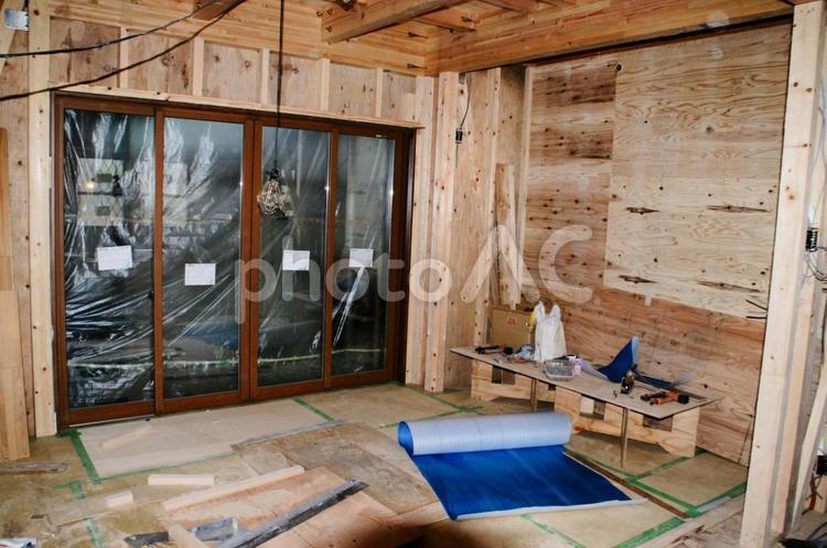 新築工事中の現場 材木,家,住宅の写真素材