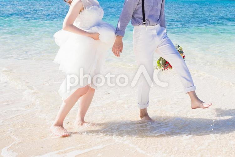 リゾートウェディングや新婚旅行のイメージ 結婚,ウェディング,ウエディングの写真素材
