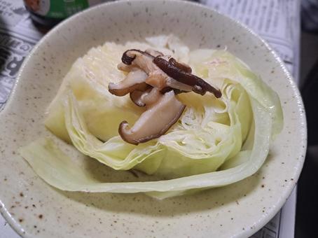 キャベツと椎茸2 キャベツと椎茸2 食べ物,食事,ごはんの写真素材
