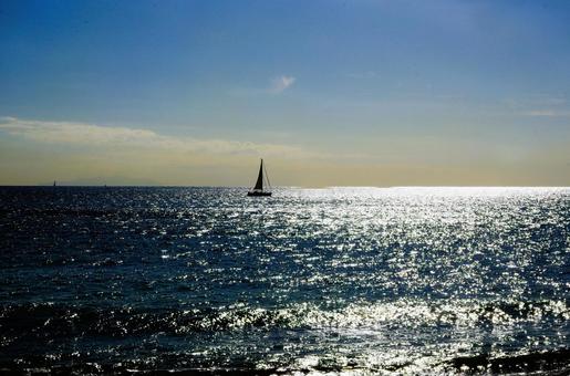 七里ヶ浜の光景 七里ヶ浜の光景の写真