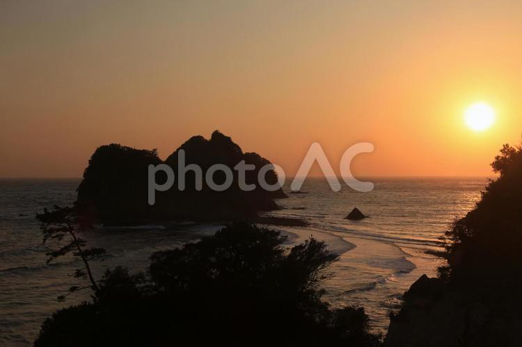 西伊豆町温泉街からの素晴らしい夕陽 夕陽,素晴らしい,温泉街の写真素材