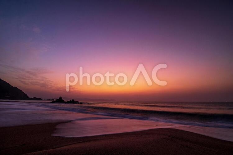 マジックアワーの海辺 夕焼け,夕暮れ,夕空の写真素材