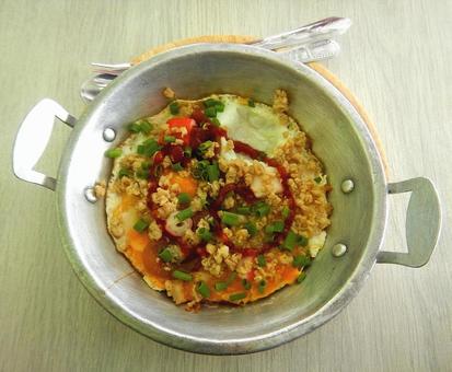 カイグラタ カイグラタ カイグラタ,タイ料理,卵鍋焼きの写真素材