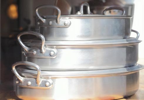 鍋のあるキッチン 生活用品 小物 雑貨 鍋のあるキッチン 生活用品 小物 雑貨 鍋,調理器具,キッチンの写真素材