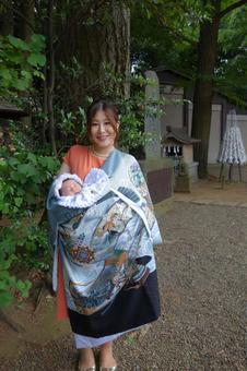 Mom and baby (male) visiting the palace 31 days, shrine visit, first visit to shrine, early palace, JPG