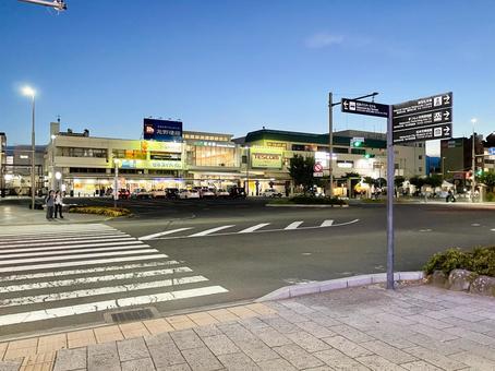 松本駅 松本駅 松本駅,jr,道路の写真素材