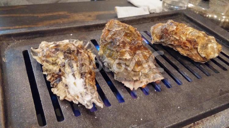 焼き牡蠣 冬,牡蠣,旬の写真素材