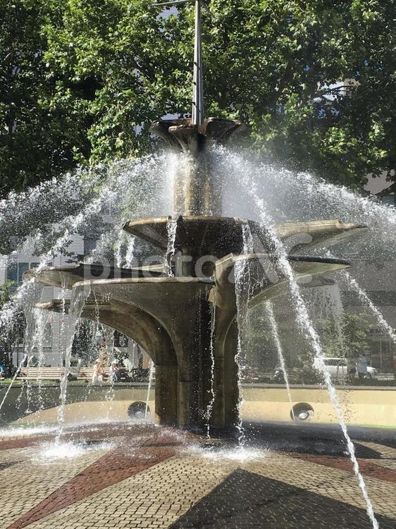 噴水！水しぶきが涼しい（大通公園） 噴水,水,しぷきの写真素材