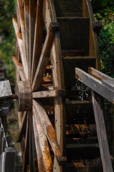 水車 水車,小川,水の写真素材