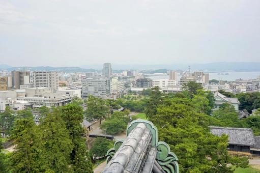 国宝松江城からみる松江市街地の景観 国宝松江城からみる松江市街地の景観の写真