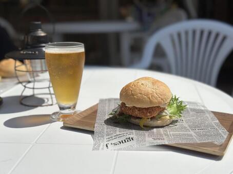 251208_ハンバーガー01 食べ物,ハンバーガー,ビールの写真素材