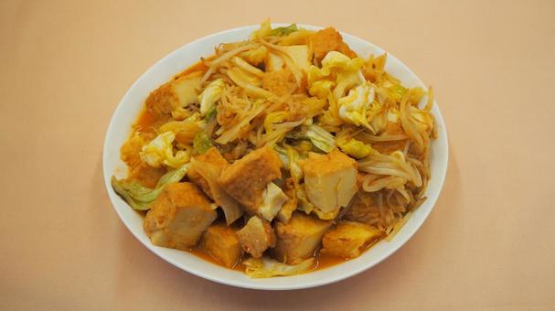自家製・野菜と厚揚げの豆板醤炒め 自家製・野菜と厚揚げの豆板醤炒め 野菜と厚揚げの豆板醤炒め,自家製,野菜の写真素材
